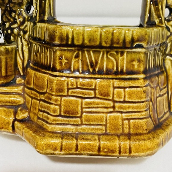 McCoy USA Art Pottery Wishing Well Small Planter Vase with Original Chain - Picture 6 of 9